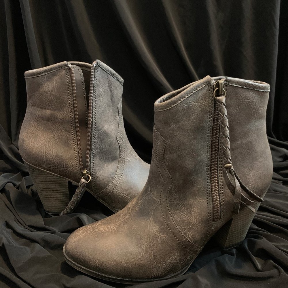 American Rag Allye Boots